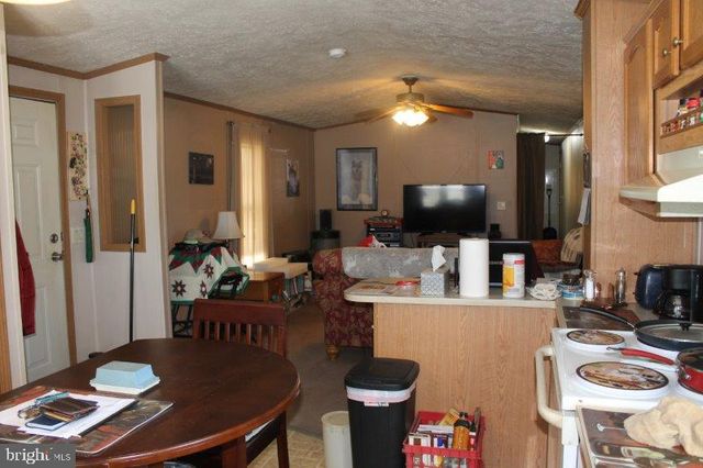 144 CEDAR DR, Quakertown, PA 18951