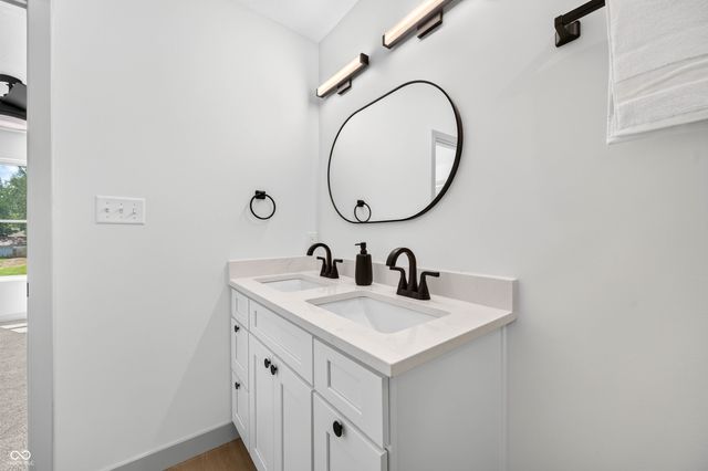 41 S Beatty Street, Columbus, IN 47201