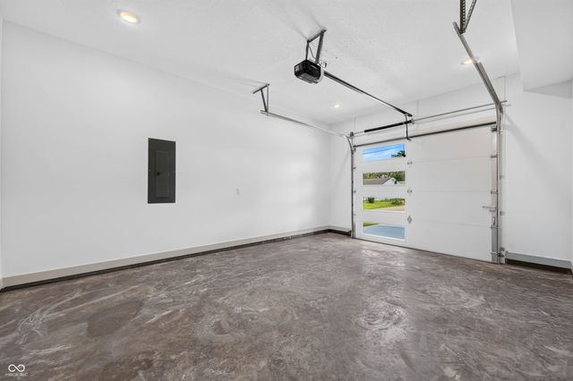 41 S Beatty Street, Columbus, IN 47201
