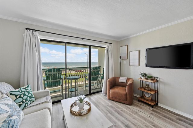 6102 Seawall Boulevard 254, Galveston, TX 77551