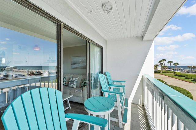 6102 Seawall Boulevard 254, Galveston, TX 77551