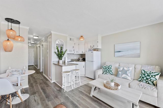 6102 Seawall Boulevard 254, Galveston, TX 77551