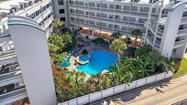 6102 Seawall Boulevard 254, Galveston, TX 77551