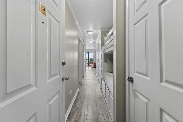 6102 Seawall Boulevard 254, Galveston, TX 77551