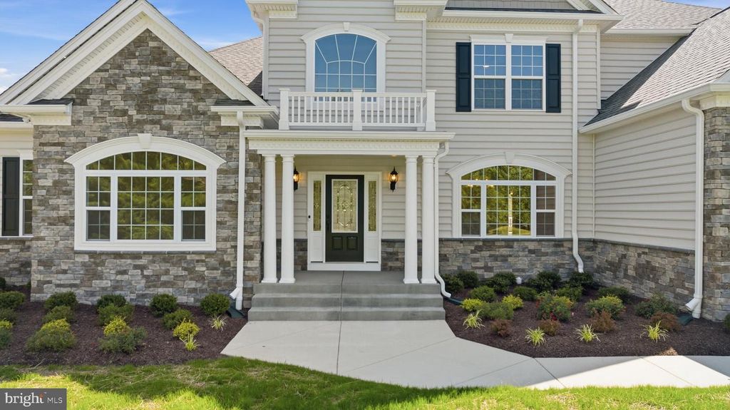 Image 10 of property listing at 985 BOUNTY PLACE, Owings, MD 20736