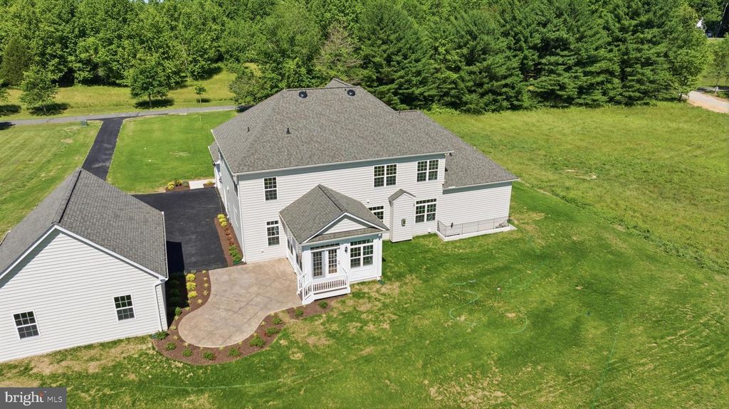 Image 17 of property listing at 985 BOUNTY PLACE, Owings, MD 20736