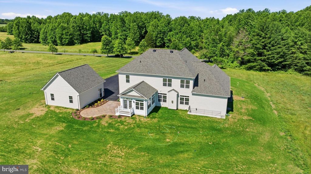 Image 19 of property listing at 985 BOUNTY PLACE, Owings, MD 20736