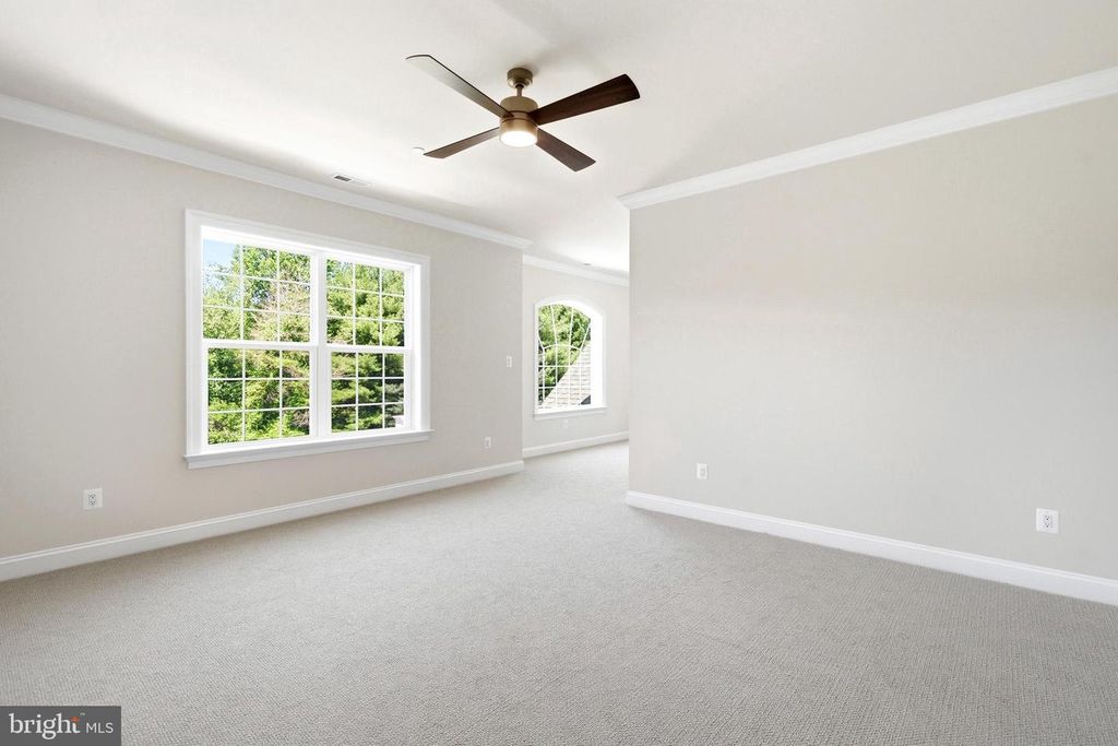 Image 26 of property listing at 985 BOUNTY PLACE, Owings, MD 20736