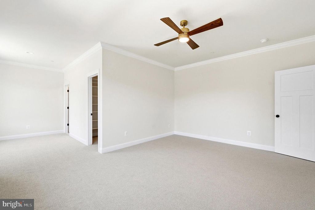 Image 27 of property listing at 985 BOUNTY PLACE, Owings, MD 20736