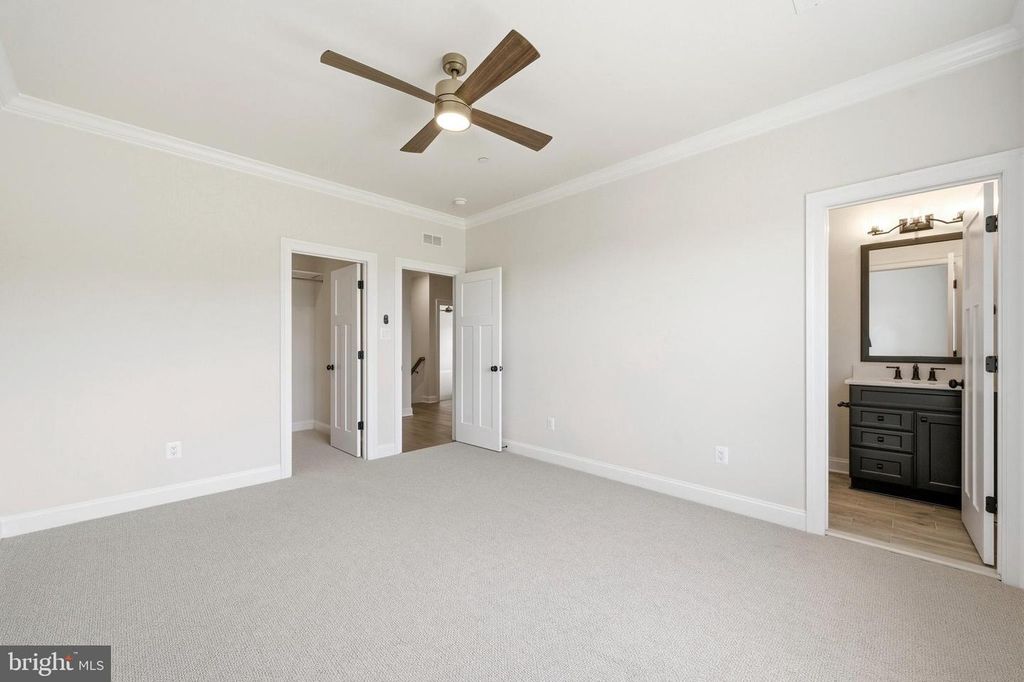 Image 32 of property listing at 985 BOUNTY PLACE, Owings, MD 20736