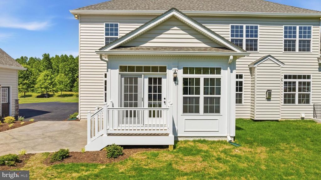 Image 3 of property listing at 985 BOUNTY PLACE, Owings, MD 20736