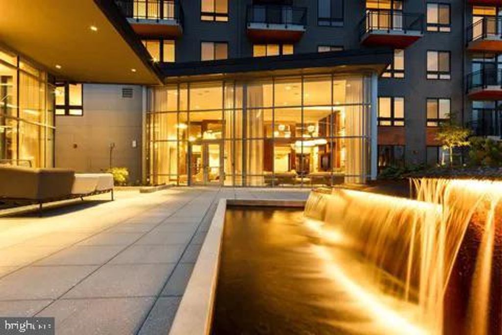 Image 14 of property listing at 145 RIVERHAVEN DR #525, Oxon Hill, MD 20745