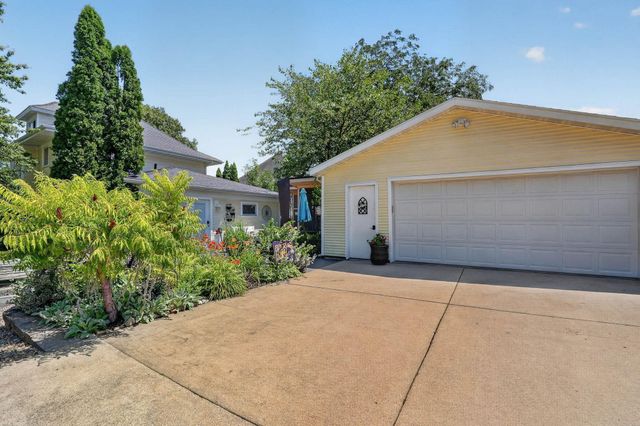 1703 Clay Street, Cedar Falls, IA 50613