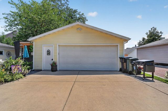 1703 Clay Street, Cedar Falls, IA 50613
