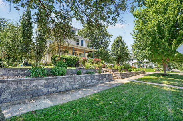 1703 Clay Street, Cedar Falls, IA 50613