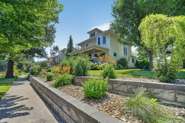 1703 Clay Street, Cedar Falls, IA 50613