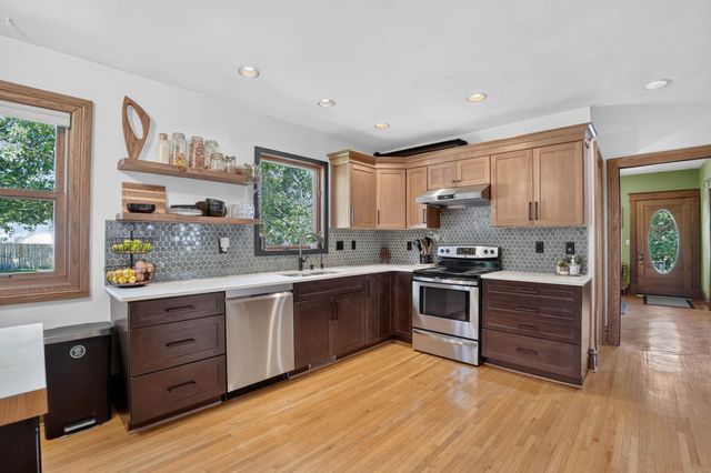 1703 Clay Street, Cedar Falls, IA 50613