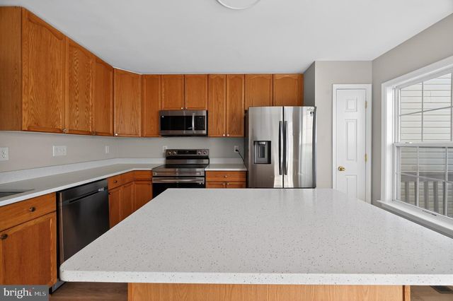 67 QUARTZ RD, Martinsburg, WV 25404