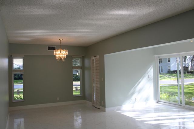 6245 Old Court Road 101, Boca Raton, FL 33433