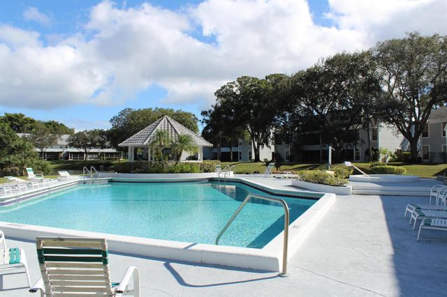 6245 Old Court Road 101, Boca Raton, FL 33433