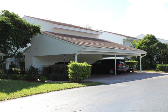 6245 Old Court Road 101, Boca Raton, FL 33433