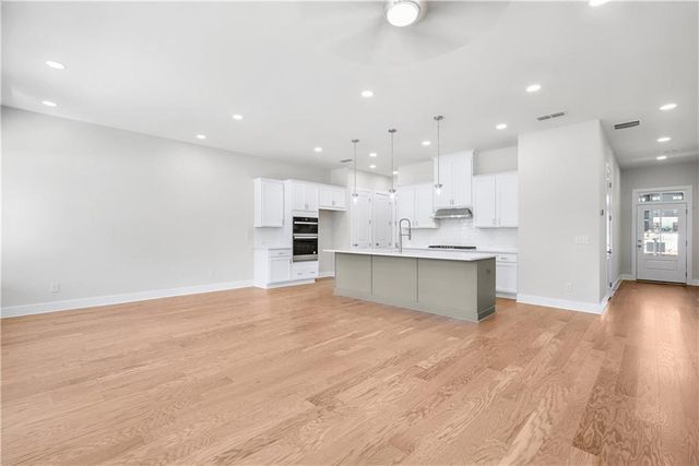 2564 Silver Star NE Drive, Marietta, GA 30066