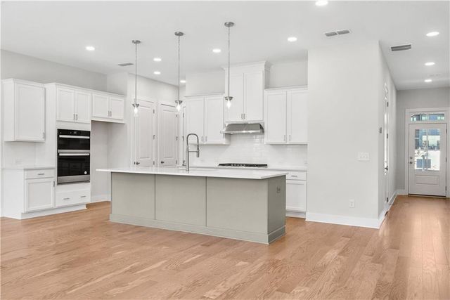 2564 Silver Star NE Drive, Marietta, GA 30066