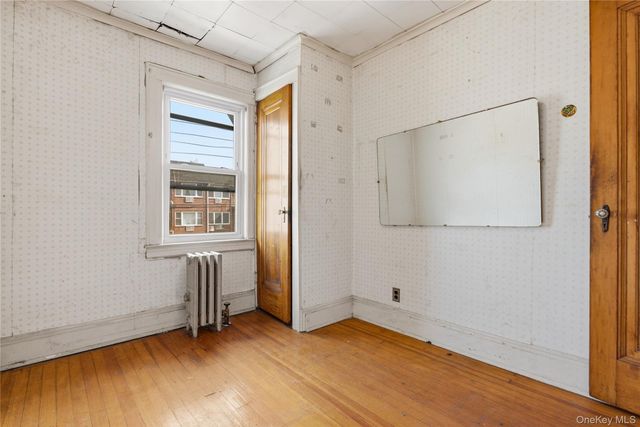 61-24 65th Street, Middle Village, NY 11379