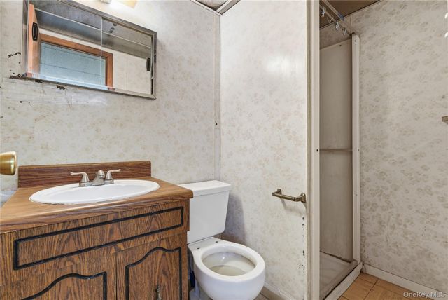 61-24 65th Street, Middle Village, NY 11379