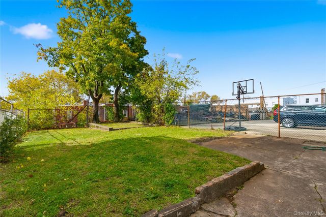 61-24 65th Street, Middle Village, NY 11379