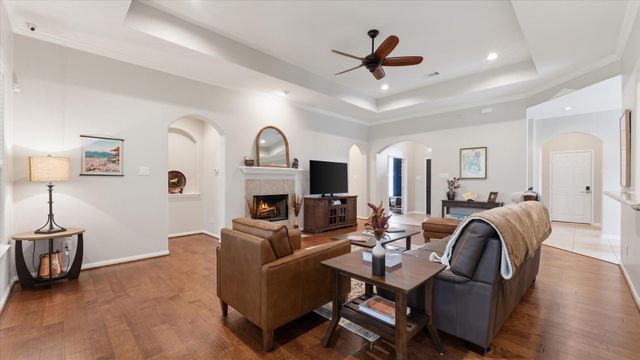 754 Forest Lane Drive, Conroe, TX 77302