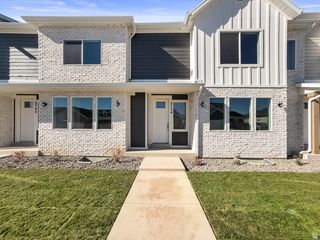 2734 S ALLISON WAY #213, Syracuse, UT 84075
