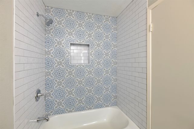 3904 Hilldale Road, Fort Worth, TX 76119
