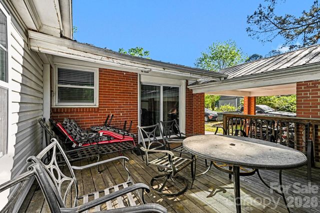 102 Azalea Road, Lancaster, SC 29720