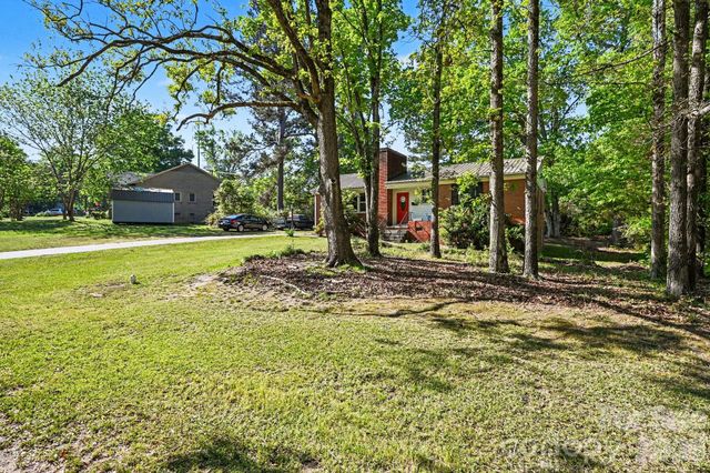 102 Azalea Road, Lancaster, SC 29720