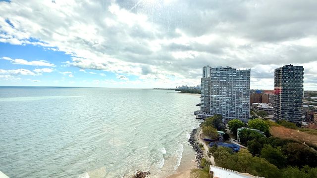 6301 N SHERIDAN Road 19V, Chicago, IL 60660