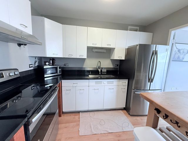 6301 N SHERIDAN Road 19V, Chicago, IL 60660