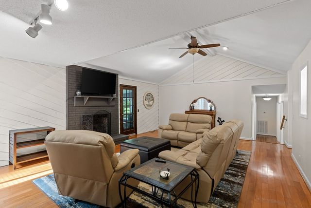 2903 Huckleberry Lane, Rocky Face, GA 30740