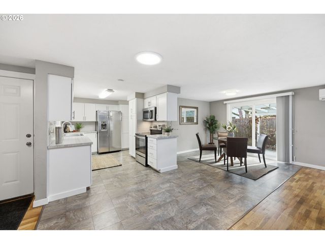 381 MARION Ln, Eugene, OR 97404