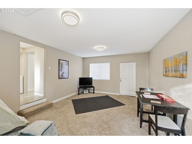 381 MARION Ln, Eugene, OR 97404