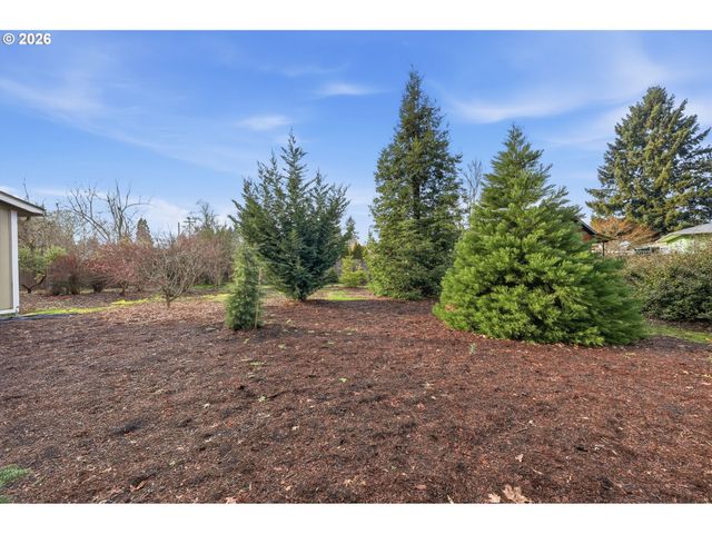 381 MARION Ln, Eugene, OR 97404