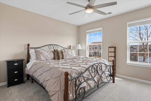 724 N Misty Ridge Drive N, Romeoville, IL 60446