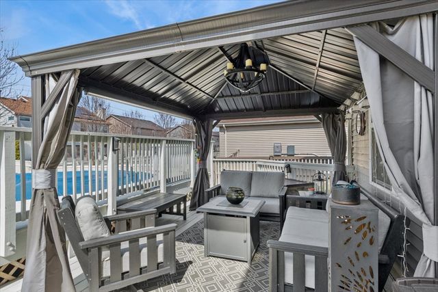 724 N Misty Ridge Drive N, Romeoville, IL 60446