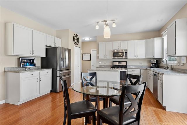 724 N Misty Ridge Drive N, Romeoville, IL 60446