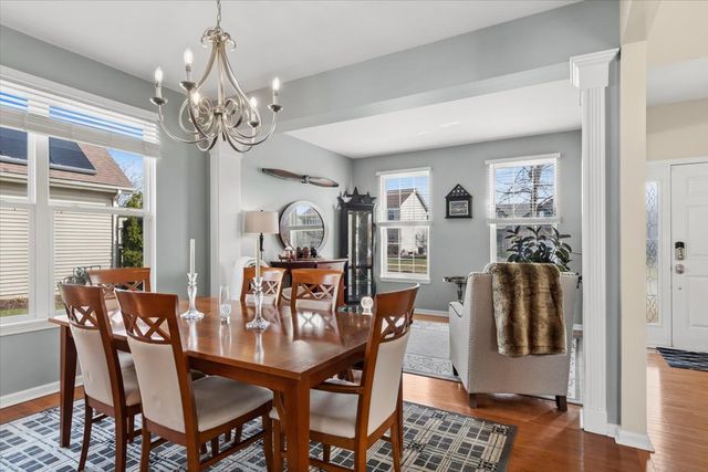 724 N Misty Ridge Drive N, Romeoville, IL 60446