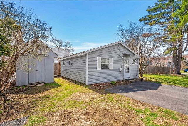 34 Steere Avenue, North Providence, RI 02911