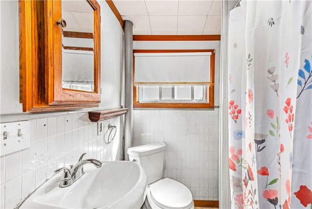 34 Steere Avenue, North Providence, RI 02911