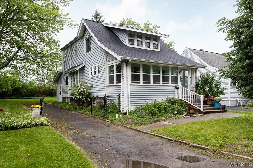 167 Royal Parkway West, Amherst, NY 14221