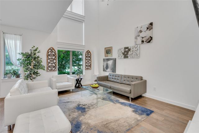 525 Division Street, Plano, TX 75075