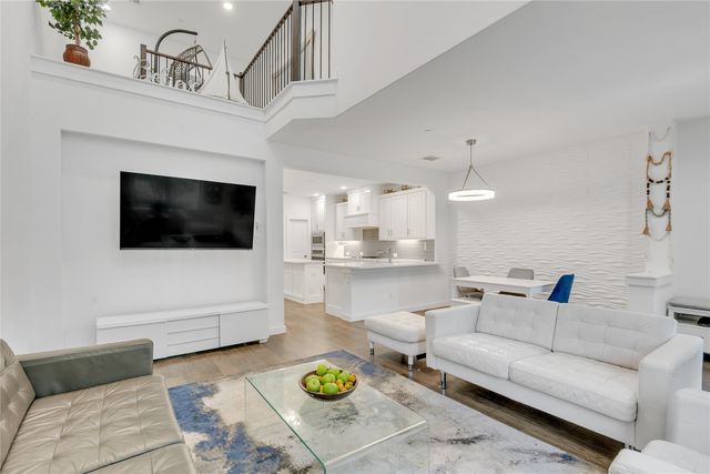 525 Division Street, Plano, TX 75075